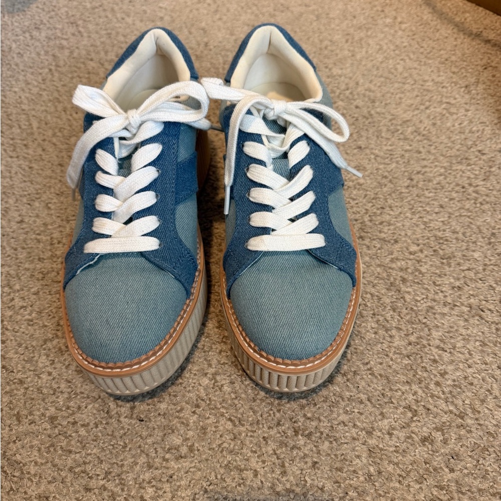 Dolce Vita Women's Two-Tone Blue Denim Lace-Up Sneakers